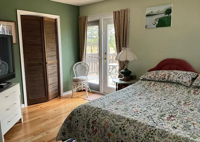 Tudor House Bed And Breakfast